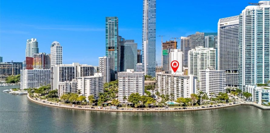 Condo à Miami, Floride, 2 chambres  № 2066729