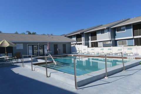 Condominio en alquiler en Bradenton, Florida, 2 dormitorios, 86.96 m2 № 1853956 - foto 18