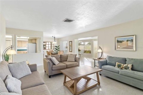 Villa ou maison à vendre à Sarasota, Floride: 2 chambres, 143.72 m2 № 1531763 - photo 7