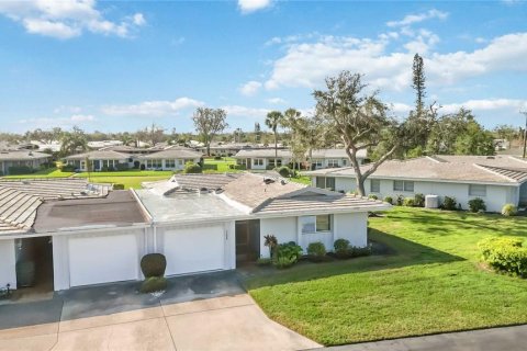 Villa ou maison à vendre à Sarasota, Floride: 2 chambres, 143.72 m2 № 1531763 - photo 4