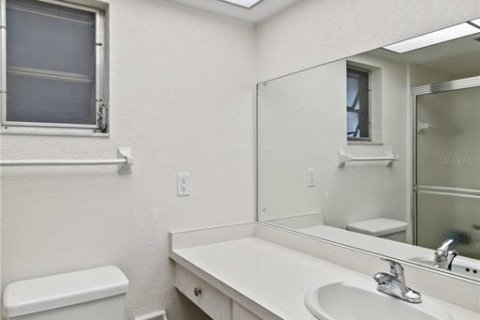 Villa ou maison à vendre à Sarasota, Floride: 2 chambres, 143.72 m2 № 1531763 - photo 20