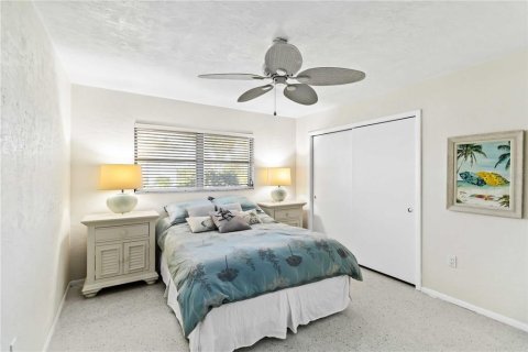 Villa ou maison à vendre à Sarasota, Floride: 2 chambres, 143.72 m2 № 1531763 - photo 24