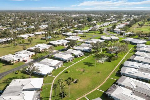 Villa ou maison à vendre à Sarasota, Floride: 2 chambres, 143.72 m2 № 1531763 - photo 3