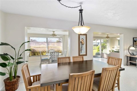 Villa ou maison à vendre à Sarasota, Floride: 2 chambres, 143.72 m2 № 1531763 - photo 11