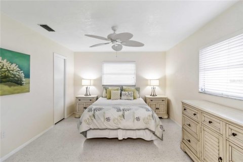 Villa ou maison à vendre à Sarasota, Floride: 2 chambres, 143.72 m2 № 1531763 - photo 15