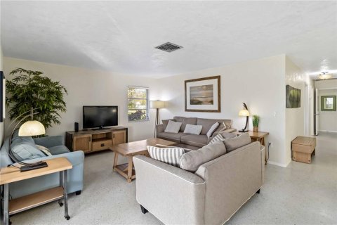 Villa ou maison à vendre à Sarasota, Floride: 2 chambres, 143.72 m2 № 1531763 - photo 8