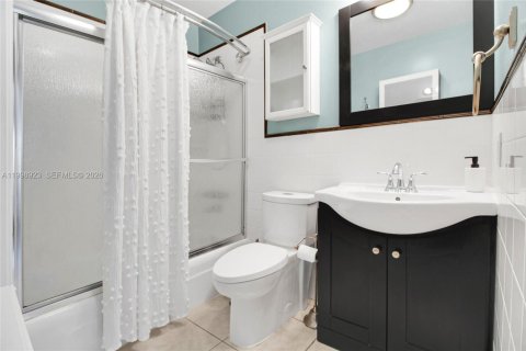 Condominio en alquiler en Fort Lauderdale, Florida, 2 dormitorios, 102.19 m2 № 2060968 - foto 28