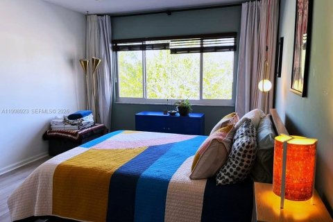 Condominio en alquiler en Fort Lauderdale, Florida, 2 dormitorios, 102.19 m2 № 2060968 - foto 9