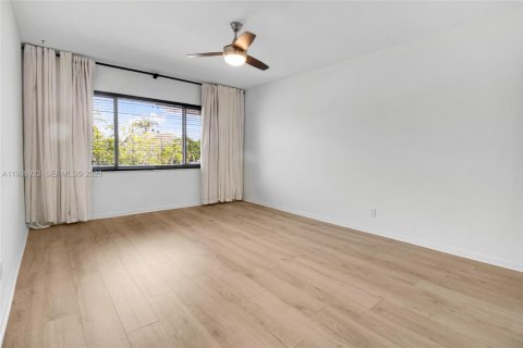 Condominio en alquiler en Fort Lauderdale, Florida, 2 dormitorios, 102.19 m2 № 2060968 - foto 25