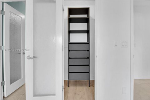 Condominio en alquiler en Fort Lauderdale, Florida, 2 dormitorios, 102.19 m2 № 2060968 - foto 27