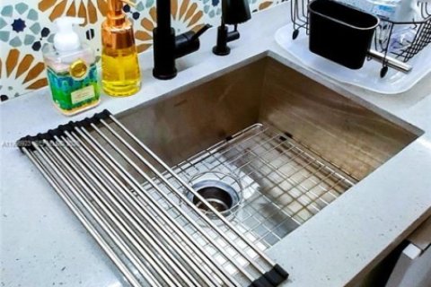 Condominio en alquiler en Fort Lauderdale, Florida, 2 dormitorios, 102.19 m2 № 2060968 - foto 6