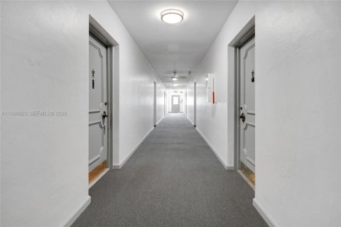 Condominio en alquiler en Fort Lauderdale, Florida, 2 dormitorios, 102.19 m2 № 2060968 - foto 16