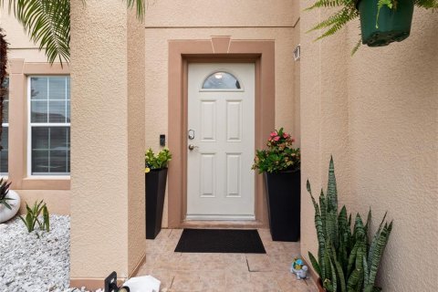 Villa ou maison à vendre à Kissimmee, Floride: 4 chambres, 233.56 m2 № 1869418 - photo 2