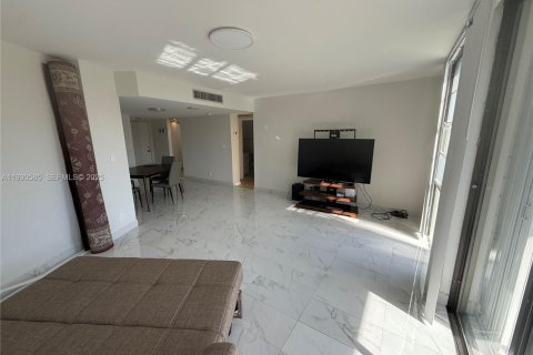Condo in Aventura, Florida, 2 bedrooms  № 1989881