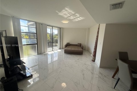 Condo in Aventura, Florida, 2 bedrooms  № 1989881 - photo 3