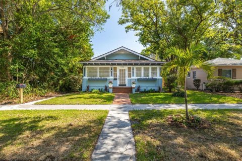 House in Saint Petersburg, Florida 3 bedrooms, 119.29 sq.m. № 1869113 - photo 2