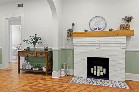 House in Saint Petersburg, Florida 3 bedrooms, 119.29 sq.m. № 1869113 - photo 15
