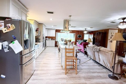 Купить виллу или дом в Бушнелл, Флорида 3 комнаты, 147.16м2, № 1916574 - фото 14