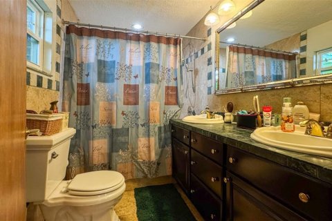 House in Bushnell, Florida 3 bedrooms, 199.18 sq.m. № 1916574 - photo 20