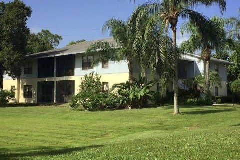 Condo in Stuart, Florida, 2 bedrooms  № 2085705