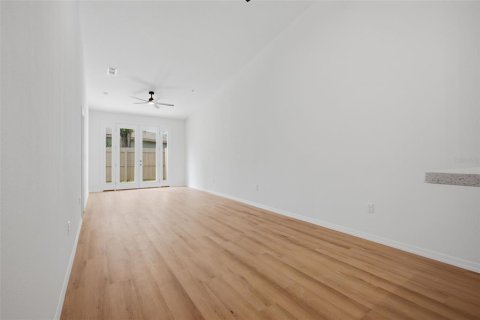 Adosado en venta en Apopka, Florida, 2 dormitorios, 111.95 m2 № 2126315 - foto 7