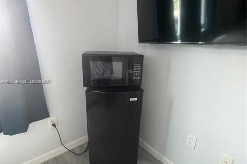 Commercial property in Miramar, Florida 182.18 sq.m. № 1994906 - photo 8