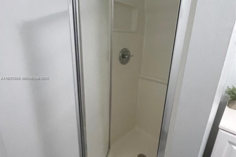 Commercial property in Miramar, Florida 182.18 sq.m. № 1994906 - photo 10