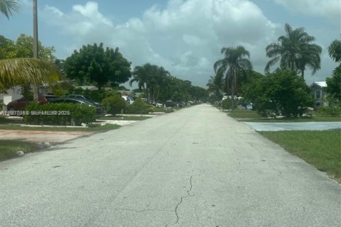 Commercial property in Miramar, Florida 182.18 sq.m. № 1994906 - photo 6