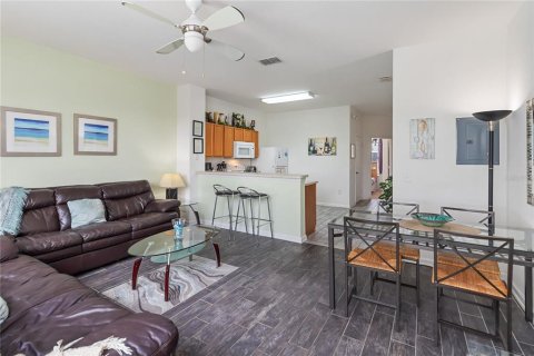 Townhouse in Kissimmee, Florida 3 bedrooms, 133.78 sq.m. № 1681691 - photo 11