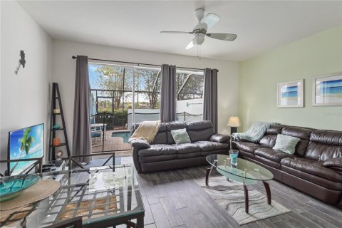 Townhouse in Kissimmee, Florida 3 bedrooms, 133.78 sq.m. № 1681691 - photo 9