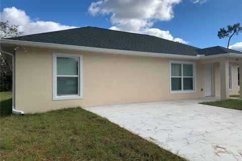 Villa ou maison à DeLand, Floride 3 chambres, 112.88 m2 № 2386414