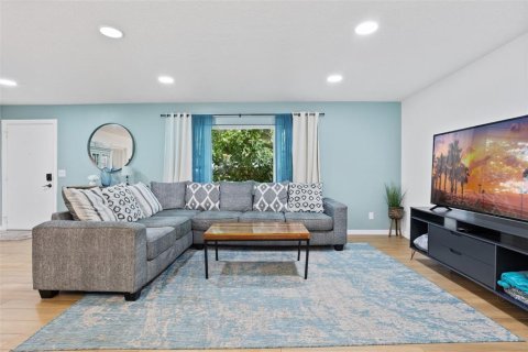 Casa en venta en Lake Wales, Florida, 4 dormitorios, 183.67 m2 № 1917683 - foto 5