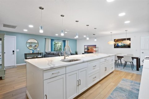 Casa en venta en Lake Wales, Florida, 4 dormitorios, 183.67 m2 № 1917683 - foto 12