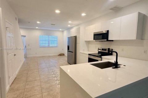 Copropriété à vendre à Port St. Lucie, Floride: 3 chambres, 165.46 m2 № 2050023 - photo 4