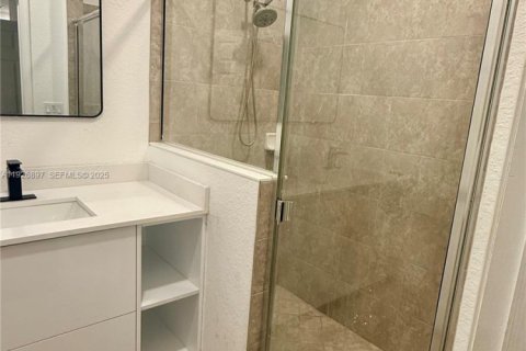 Copropriété à vendre à Port St. Lucie, Floride: 3 chambres, 165.46 m2 № 2050023 - photo 15