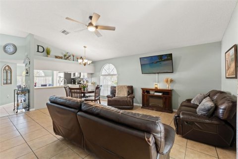 Casa en venta en New Port Richey, Florida, 3 dormitorios, 124.3 m2 № 1650061 - foto 13