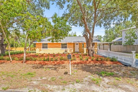 House in Tampa, Florida 3 bedrooms, 105.17 sq.m. № 1778318 - photo 3
