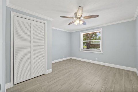 House in Tampa, Florida 3 bedrooms, 105.17 sq.m. № 1778318 - photo 27