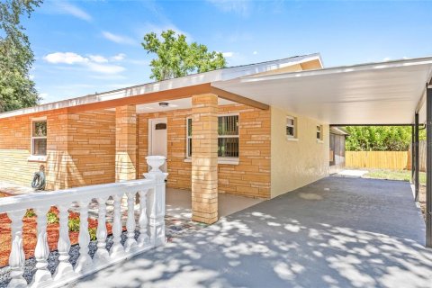House in Tampa, Florida 3 bedrooms, 105.17 sq.m. № 1778318 - photo 6