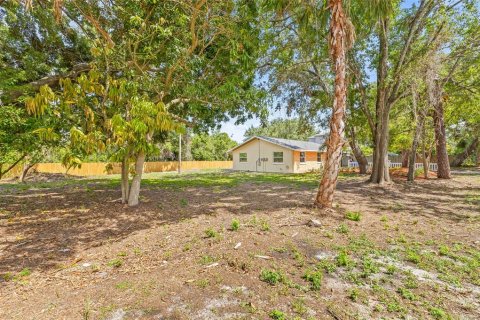 House in Tampa, Florida 3 bedrooms, 105.17 sq.m. № 1778318 - photo 5