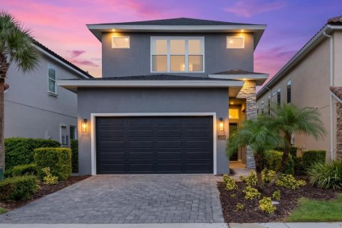 House in Kissimmee, Florida 6 bedrooms, 336.31 sq.m. № 2407051