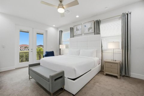 House in Kissimmee, Florida 6 bedrooms, 336.31 sq.m. № 2407051 - photo 20