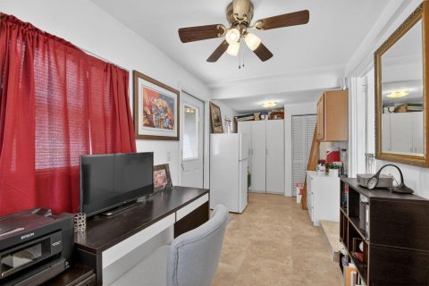 Casa en venta en West Palm Beach, Florida, 4 dormitorios, 286.88 m2 № 2368489 - foto 29