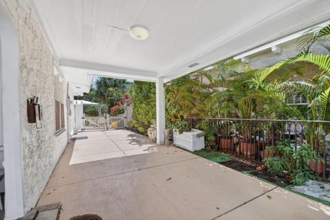 Casa en venta en West Palm Beach, Florida, 4 dormitorios, 286.88 m2 № 2368489 - foto 5