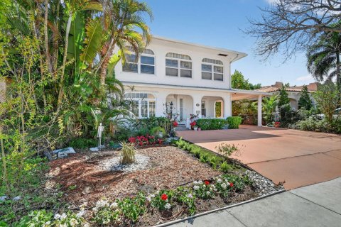 Casa en venta en West Palm Beach, Florida, 4 dormitorios, 286.88 m2 № 2368489 - foto 2