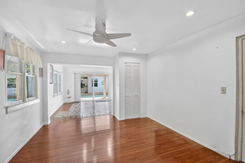 Casa en venta en West Palm Beach, Florida, 4 dormitorios, 286.88 m2 № 2368489 - foto 23