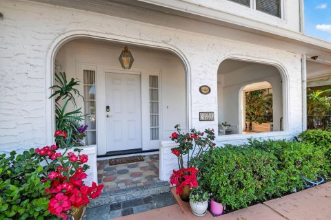 Casa en venta en West Palm Beach, Florida, 4 dormitorios, 286.88 m2 № 2368489 - foto 3