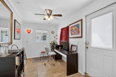 Casa en venta en West Palm Beach, Florida, 4 dormitorios, 286.88 m2 № 2368489 - foto 28