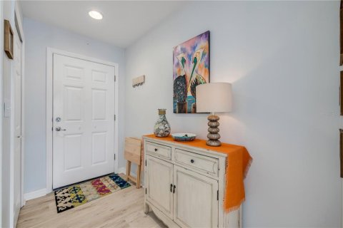 Condo in New Smyrna Beach, Florida, 3 bedrooms  № 2377901 - photo 4