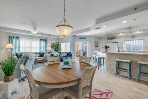 Condo in New Smyrna Beach, Florida, 3 bedrooms  № 2377901 - photo 11